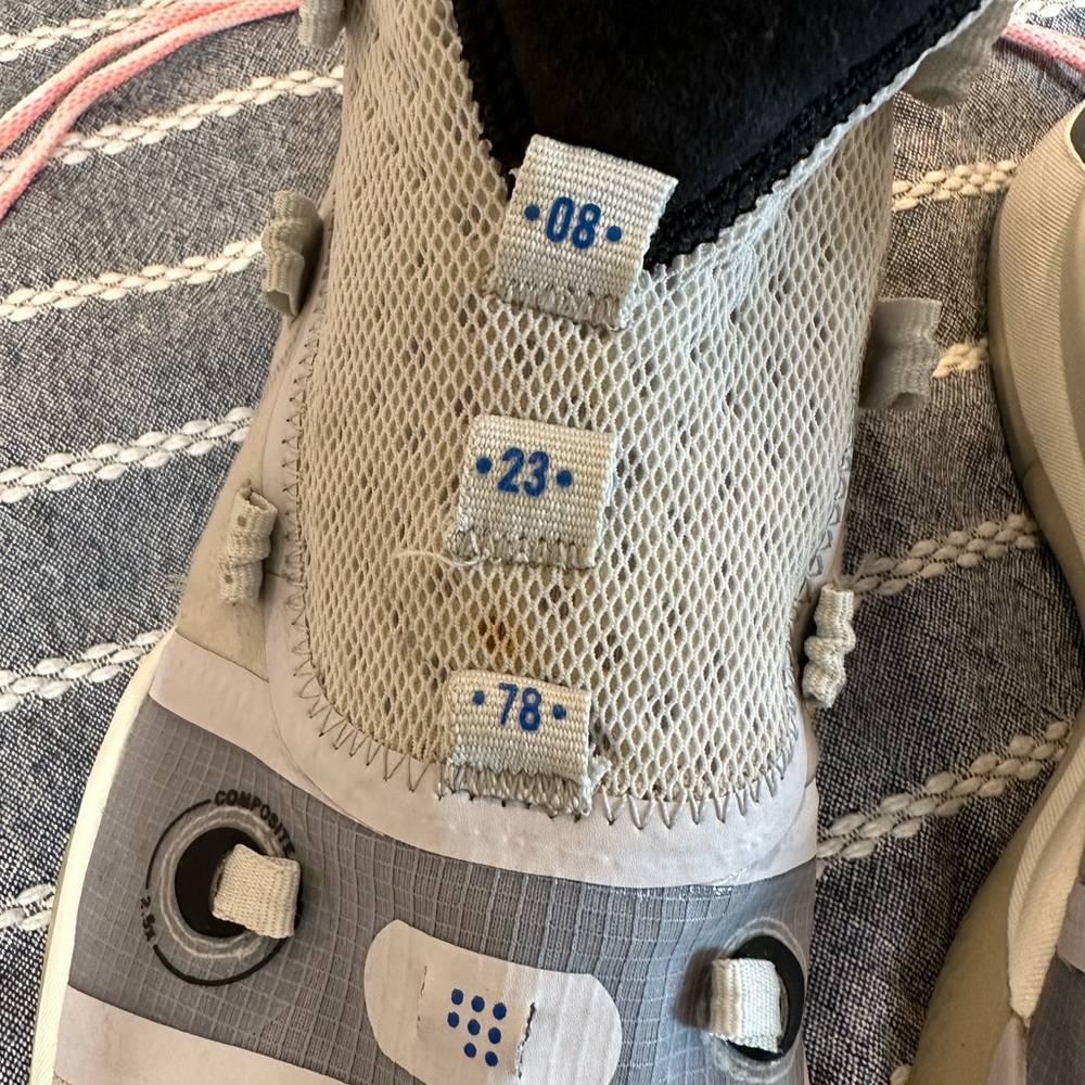 Kobe Ad Vast Grey/Moon Particle Size 9.5 - image 7